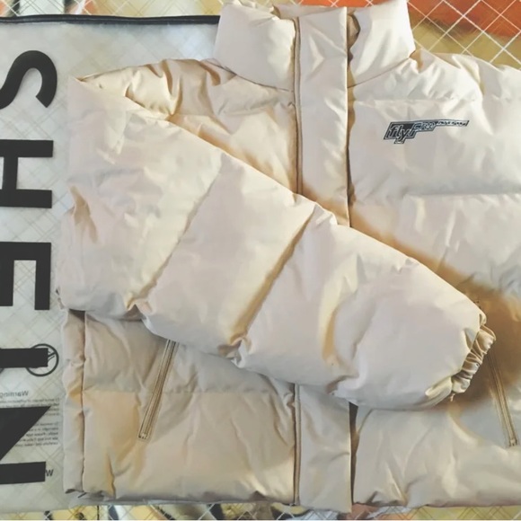SHEIN Puffer Jacket Brand New / Manteau Beige Neuf - Picture 1 of 7